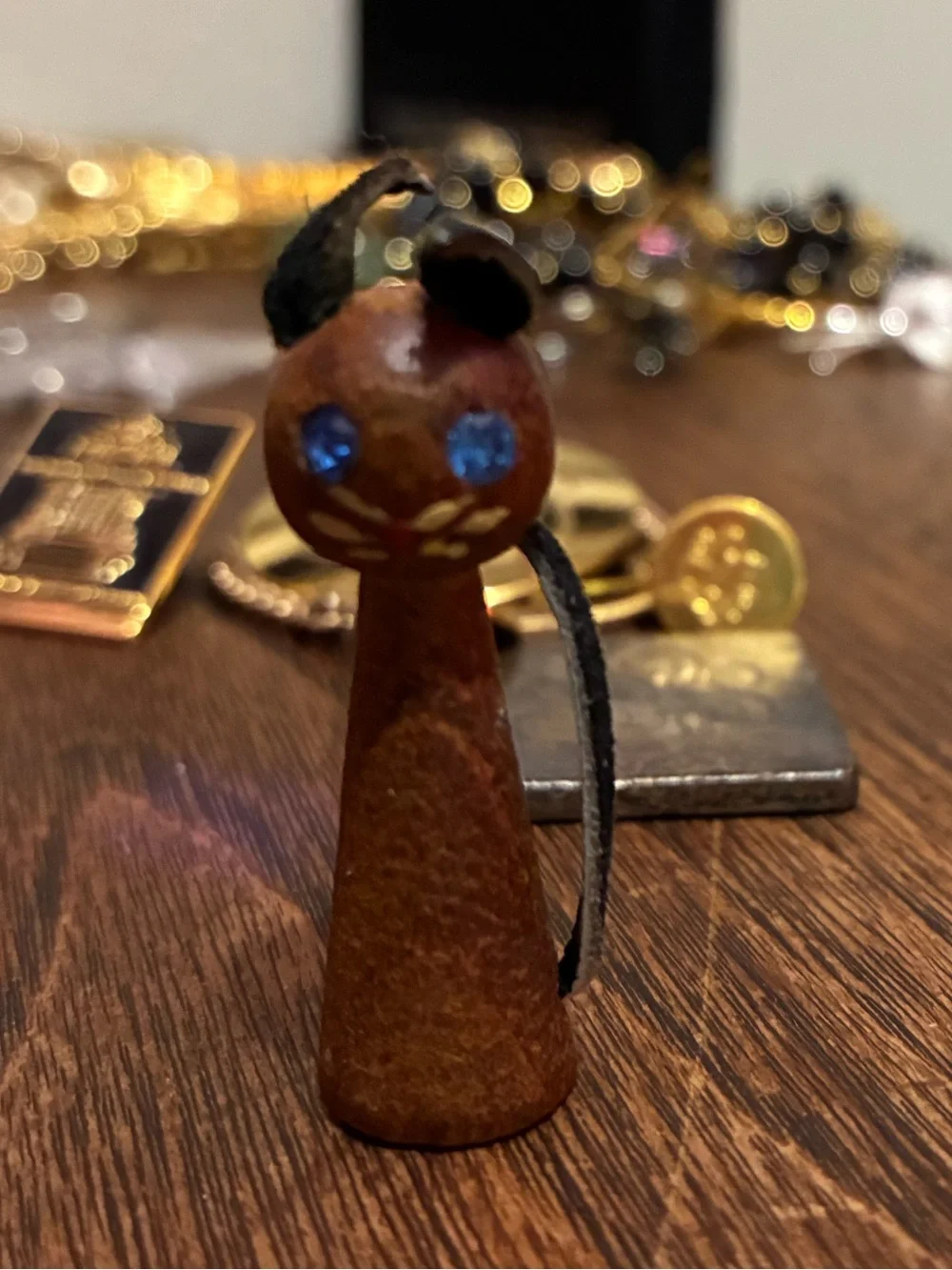 Vintage Wood & Leather Cat Brooche